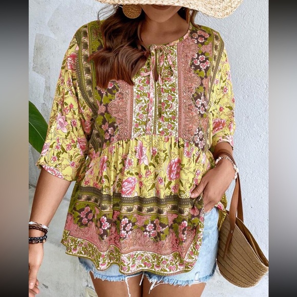 Boho plus size floral print tie neck blouse - Picture 3 of 5